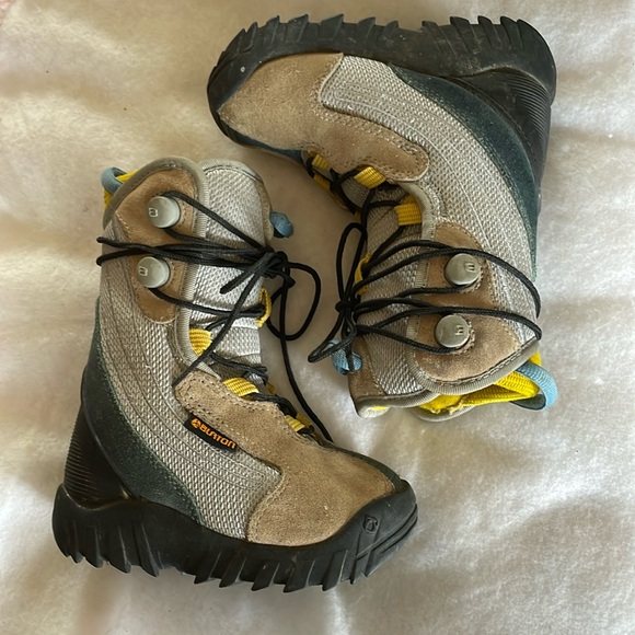 Burton Kids Moto Boots. Excellent Condition. Size 11. - Picture 1 of 9